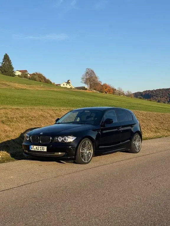 Second-hand BMW 130 Performance 258 CP (189 kW) 2009 Negru Hatchback