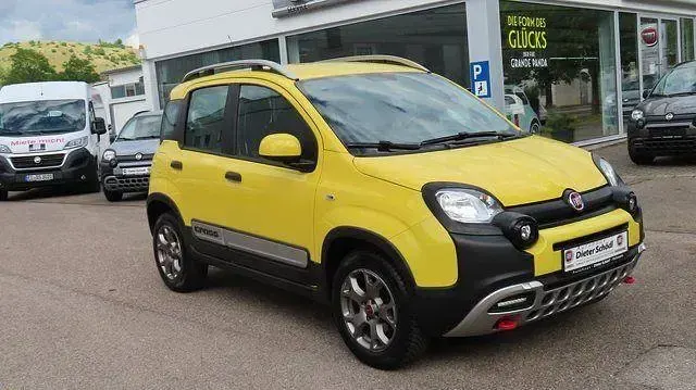 Gebraucht Fiat Panda Cross Cross 90 PS (66 kW) 2016 Gelb Kleinwagen