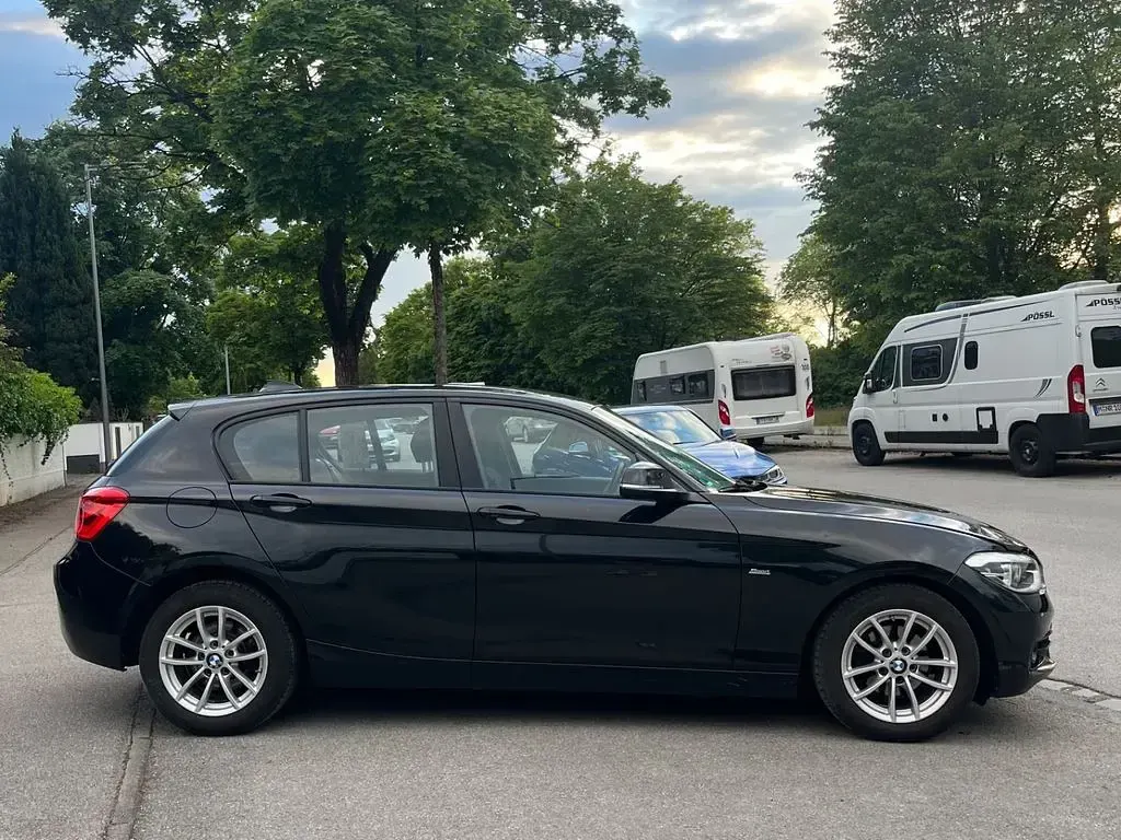 Gebraucht BMW 118 Sport Line 136 PS (100 kW) 2017 Schwarz Kleinwagen
