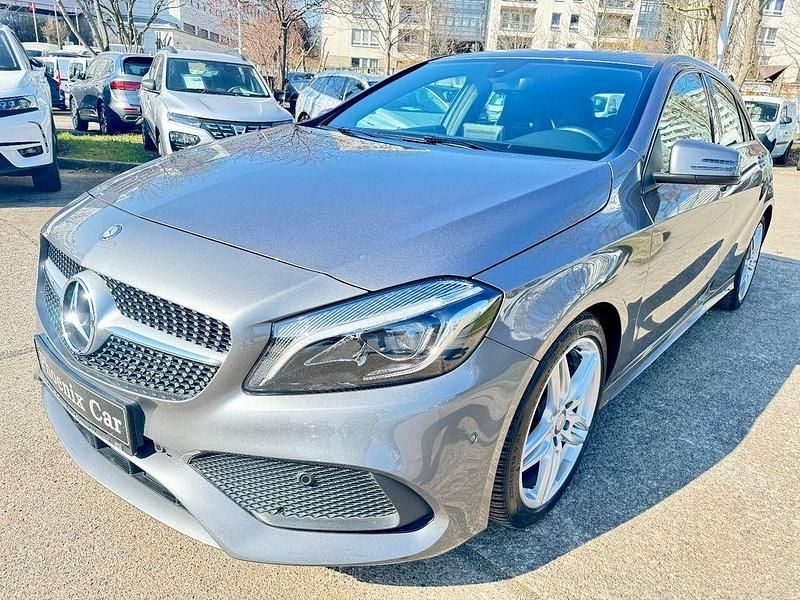 Grau Gebraucht 2016 Mercedes A180 AMG line Limousine | 13.950 € (Fairer Preis) - Bild 1/4