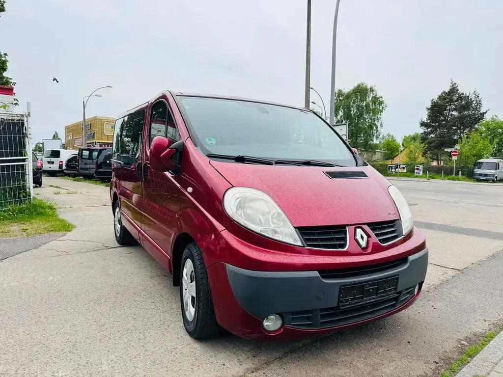 Gebraucht Renault Trafic Privilege 145 PS (106 kW) 2008 Rot Van / Kleinbus