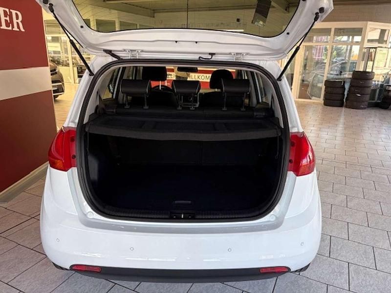 Gebraucht Kia Venga DREAM-TEAM Edition 90 PS (66 kW) 2018 Carraraweiss Kleinwagen