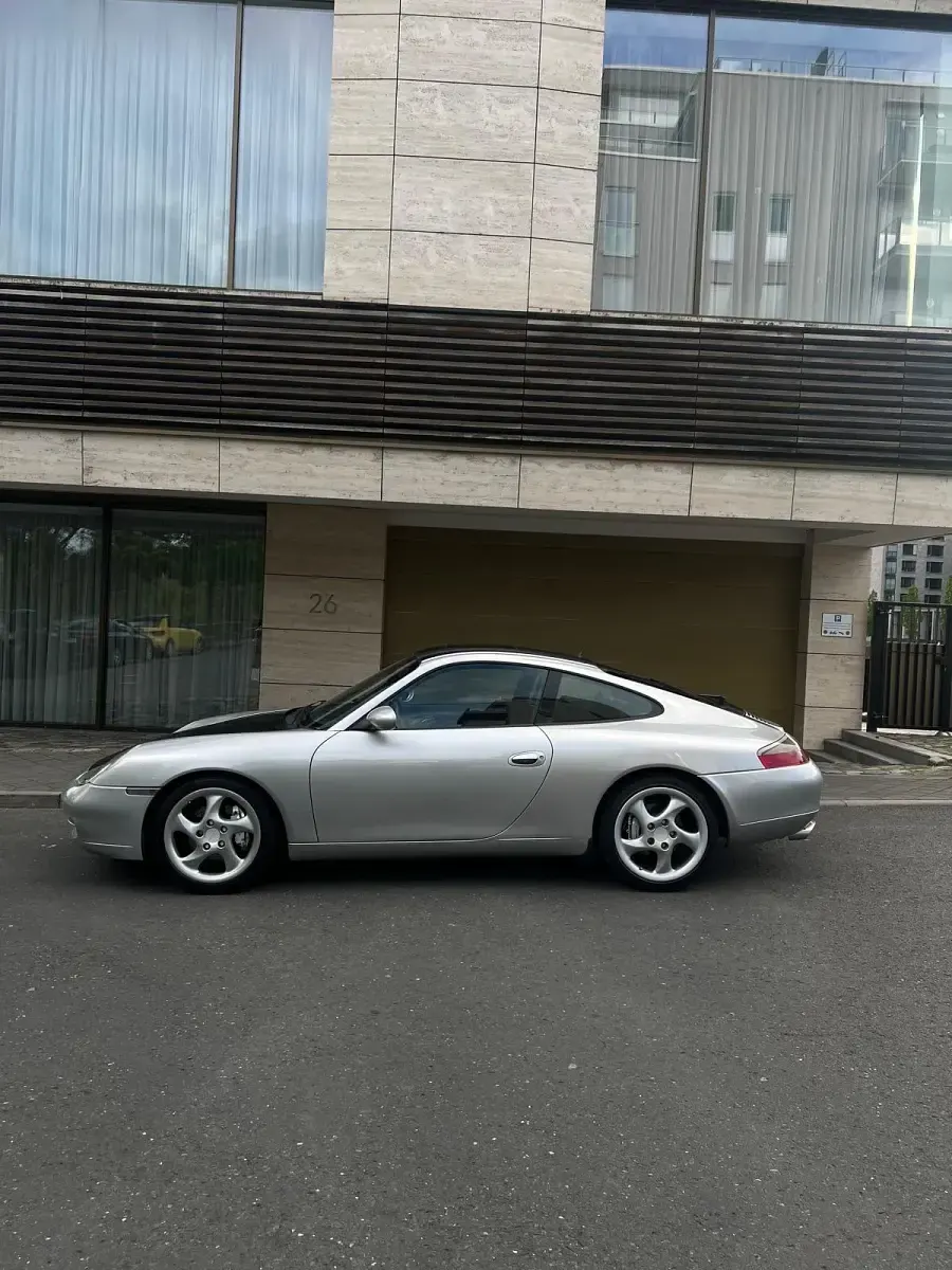 Gebraucht Porsche 911 Carrera 4 300 PS (220 kW) 1999 Silber Coupé