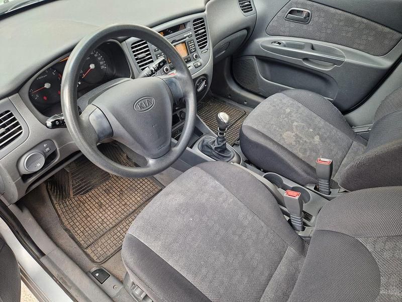 Gebraucht Kia Rio EX 97 PS (71 kW) 2009 Silber Limousine