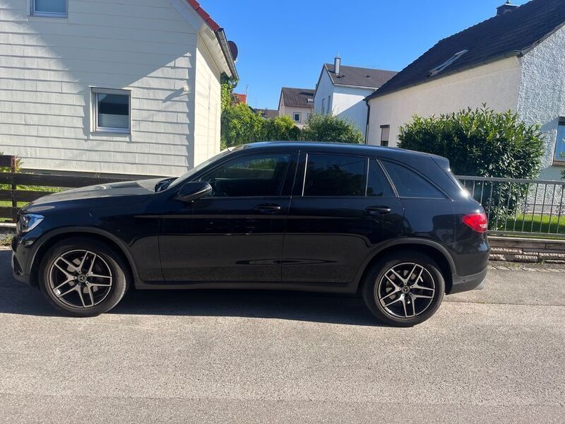 Gebraucht Mercedes GLC220 170 PS (125 kW) 2018 Schwarz SUV