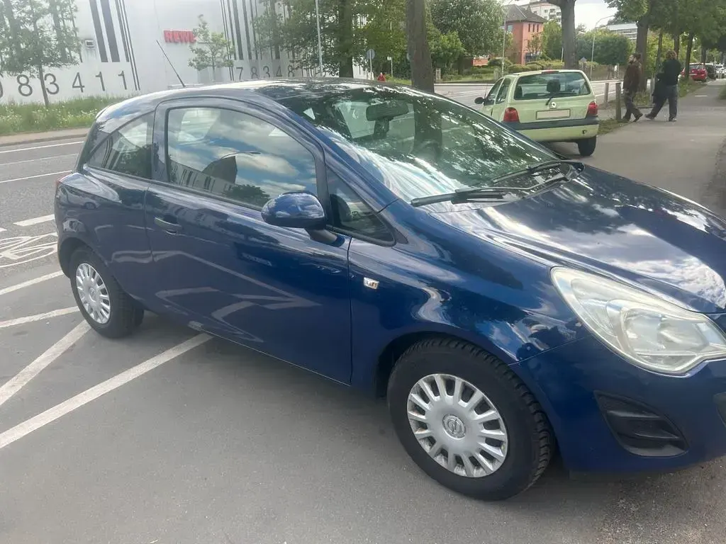 Gebraucht Opel Corsa Selection 69 PS (50 kW) 2012 Blau Kleinwagen