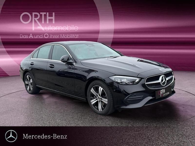 Gebraucht Mercedes C180 Avantgarde 170 PS (125 kW) 2024 Schwarz Limousine