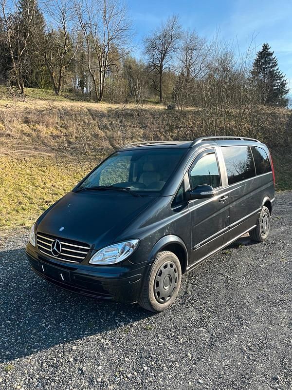 Schwarz Gebraucht 2007 Mercedes Viano Van / Kleinbus | 6.700 € (Superpreis) - Bild 1/4