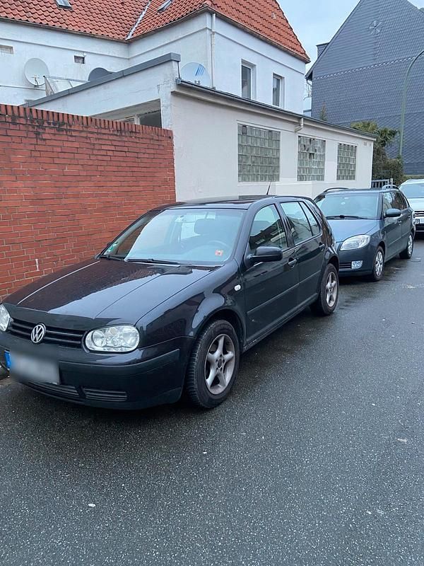 Gebraucht VW Golf IV 2003 Schwarz Kleinwagen