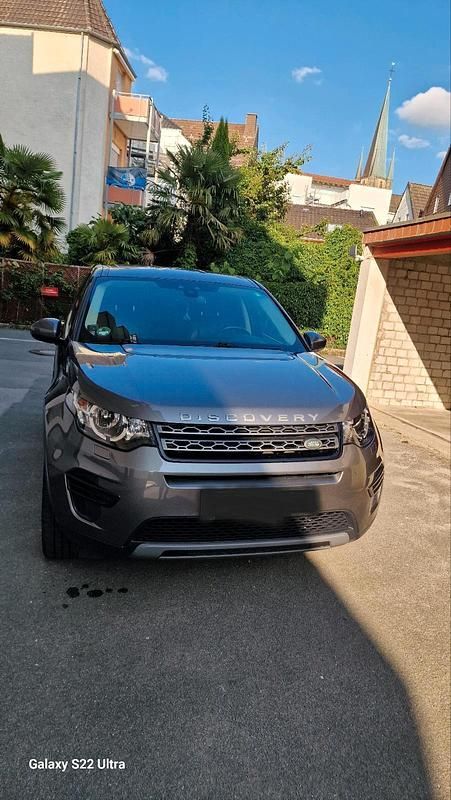Grau Gebraucht 2018 Land Rover Discovery 5 SUV | 18.599 € (Superpreis) - Bild 1/4