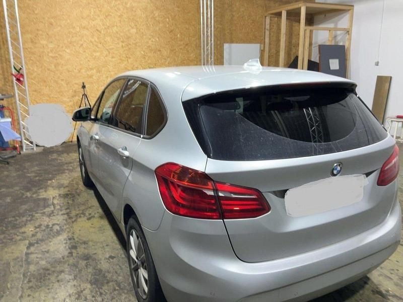 Gebraucht BMW 218 Active Tourer Basis 135 PS (99 kW) 2015 Silber Van / Kleinbus