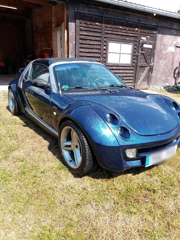 Blau Gebraucht 2003 Smart Roadster Cabrio | 9.500 € - Bild 1/4