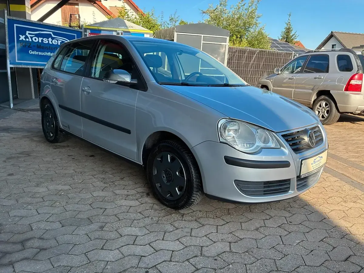 Gebraucht VW Polo 60 PS (44 kW) 2005 Silber Kleinwagen