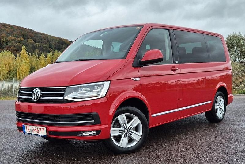 Gebraucht VW T6 Generation Six 150 PS (110 kW) 2018 Rot Van