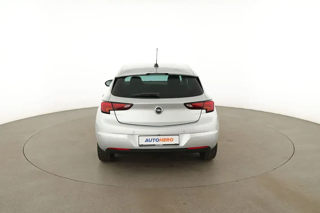 Gebraucht Opel Astra Active 125 PS (91 kW) 2017 Silber Limousine
