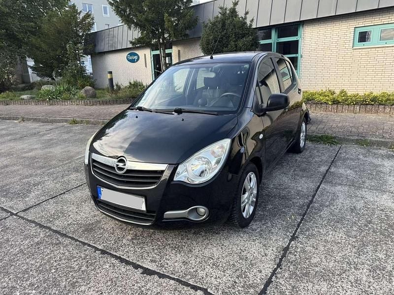 Schwarz Gebraucht 2011 Opel Agila Edition Kombi | 5.500 € (Fairer Preis) - Bild 1/4