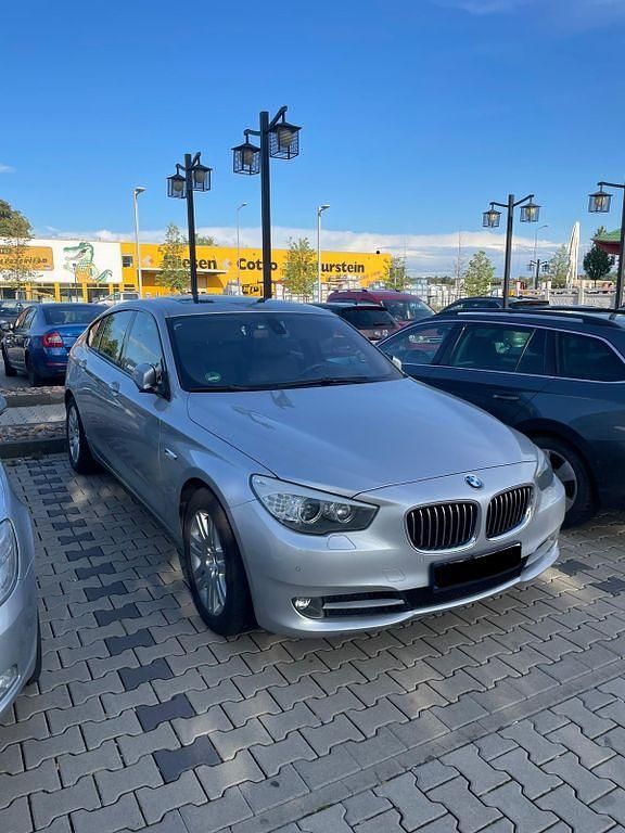 Grau Gebraucht 2010 BMW 530 Gran Turismo Limousine | 10.000 € (Fairer Preis) - Bild 1/4