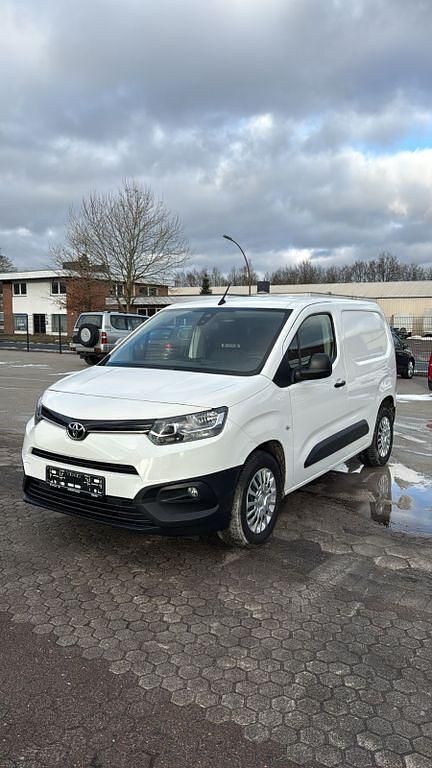 Weiß Gebraucht 2020 Toyota Proace City City Van / Kleinbus | 7.500 € (Fairer Preis) - Bild 1/4