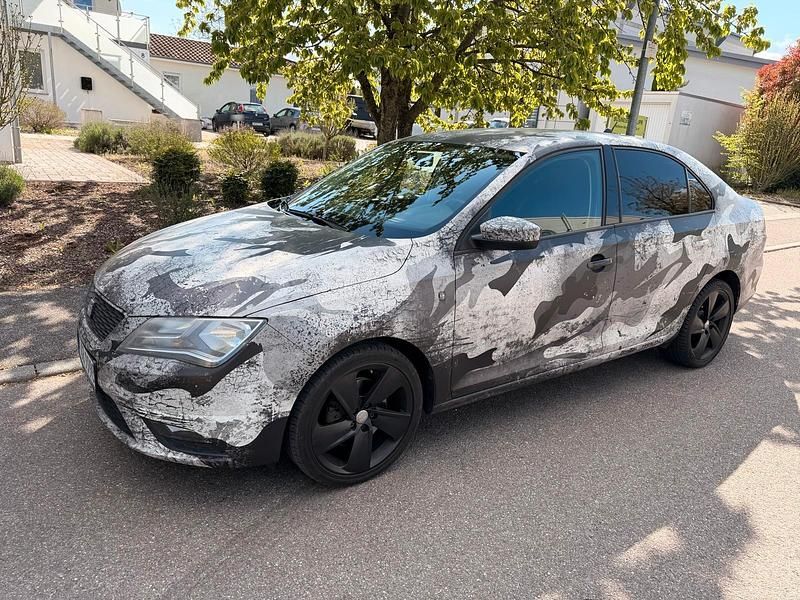 Second-hand Seat Toledo 105 CP (77 kW) 2013 Argintiu Hatchback
