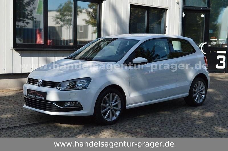 Weiß Gebraucht 2017 VW Polo Highline Kleinwagen | 10.900 € (Fairer Preis) - Bild 1/4