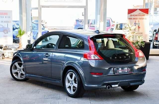 Gebraucht Volvo C30 R-Design 114 PS (83 kW) 2012 Grau Kleinwagen