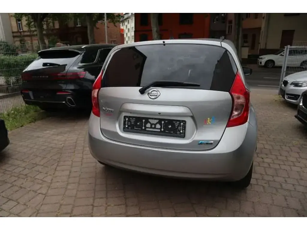 Gebraucht Nissan Note Tekna 90 PS (66 kW) 2014 Silber Kleinwagen