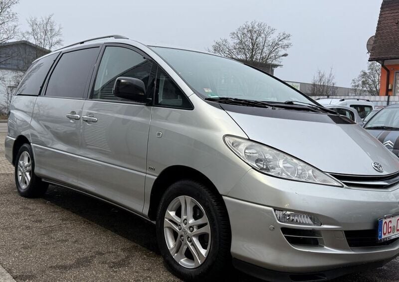 Silber Gebraucht 2004 Toyota Previa Sol Van / Kleinbus | 8.990 € (Fairer Preis) - Bild 1/4