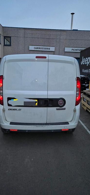 Gebraucht Fiat Doblò 90 PS (66 kW) 2016 Weiß Van / Kleinbus