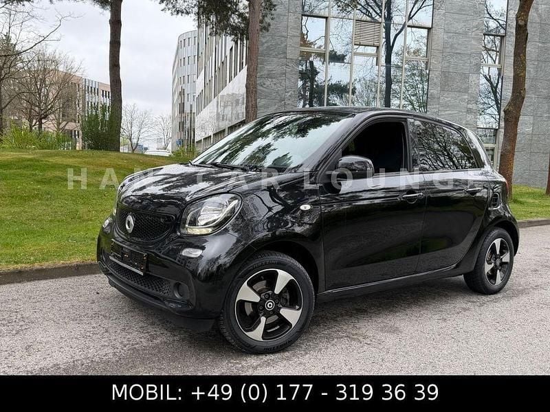Second-hand Smart ForFour 90 CP (66 kW) 2018 Negru Hatchback