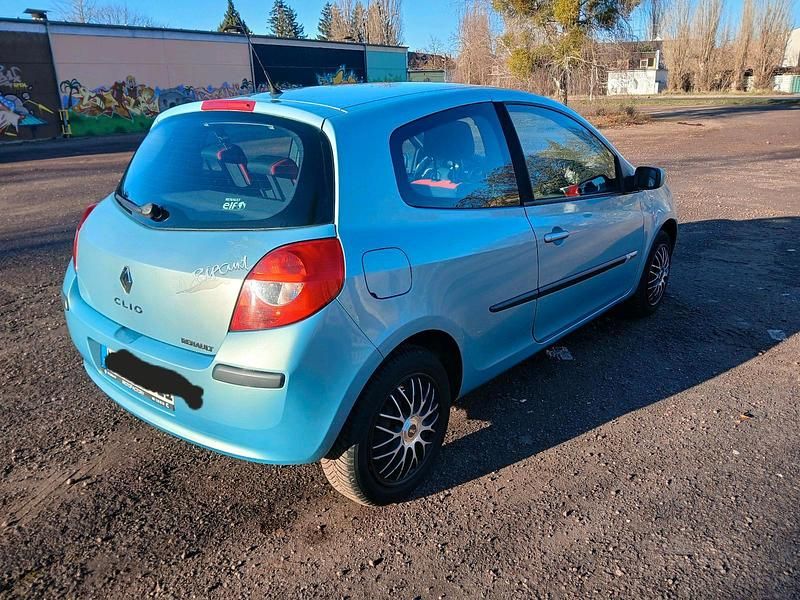Gebraucht Renault Clio II Rip Curl 75 PS (55 kW) 2007 Blau Kleinwagen