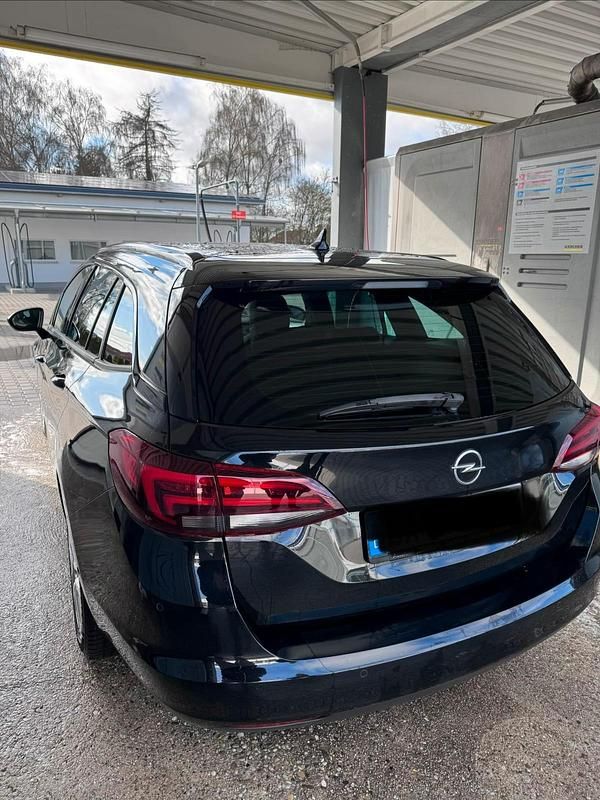 Gebraucht Opel Astra 146 PS (107 kW) 2019 Schwarz Kombi