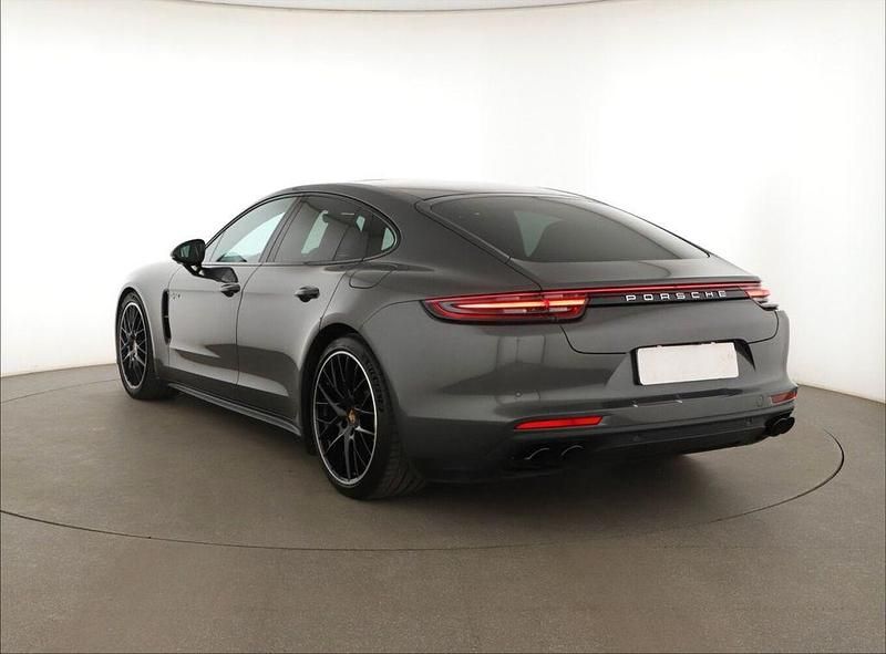 Gebraucht Porsche Panamera 462 PS (339 kW) 2018 Grau Limousine