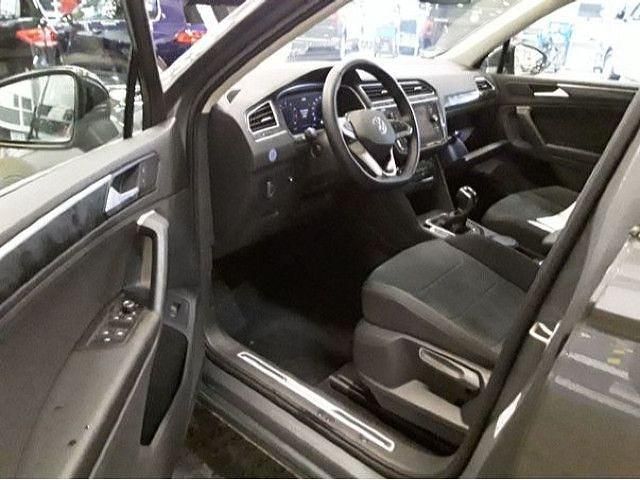Gebraucht VW Tiguan Elegance 150 PS (110 kW) 2021 Delfingrau metallic SUV
