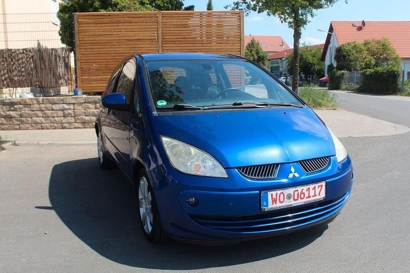 Gebraucht Mitsubishi Colt Inform 75 PS (55 kW) 2006 Blau Limousine