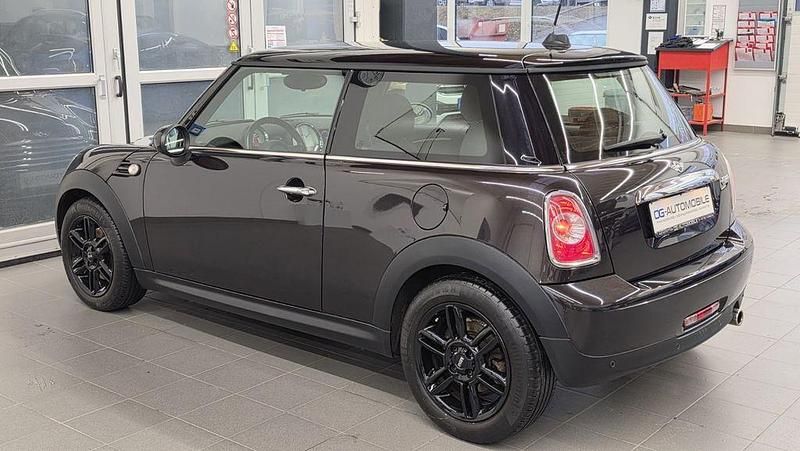 Usata Mini Cooper 122 CV (89 kW) 2013 Marrone Utilitaria