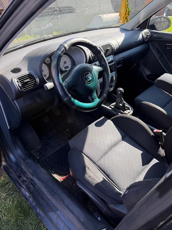 Gebraucht Seat Leon 105 PS (77 kW) 2006 Schwarz Kleinwagen