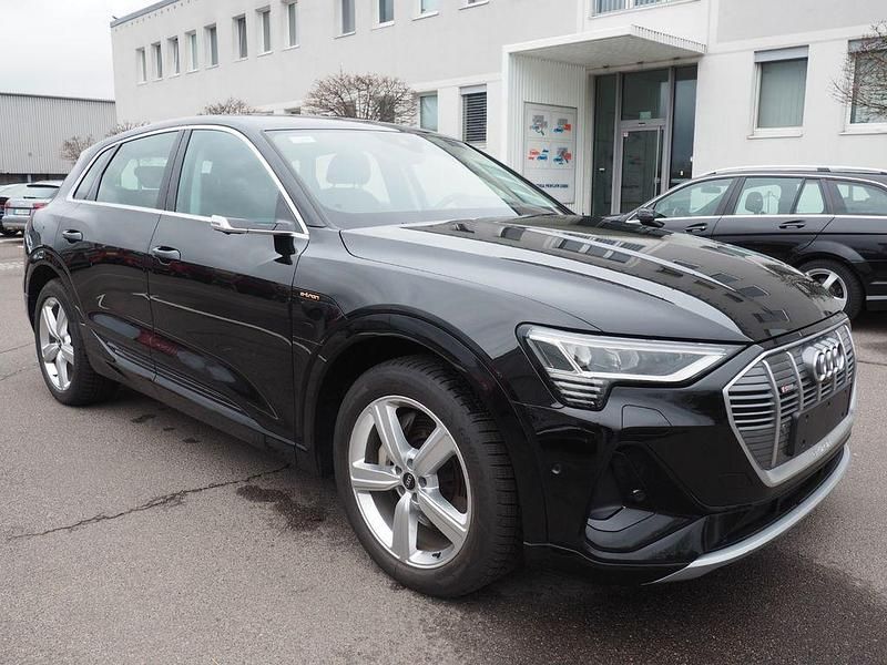 Gebraucht Audi e-tron S-Line 300 kW (408 PS) 2022 Schwarz SUV
