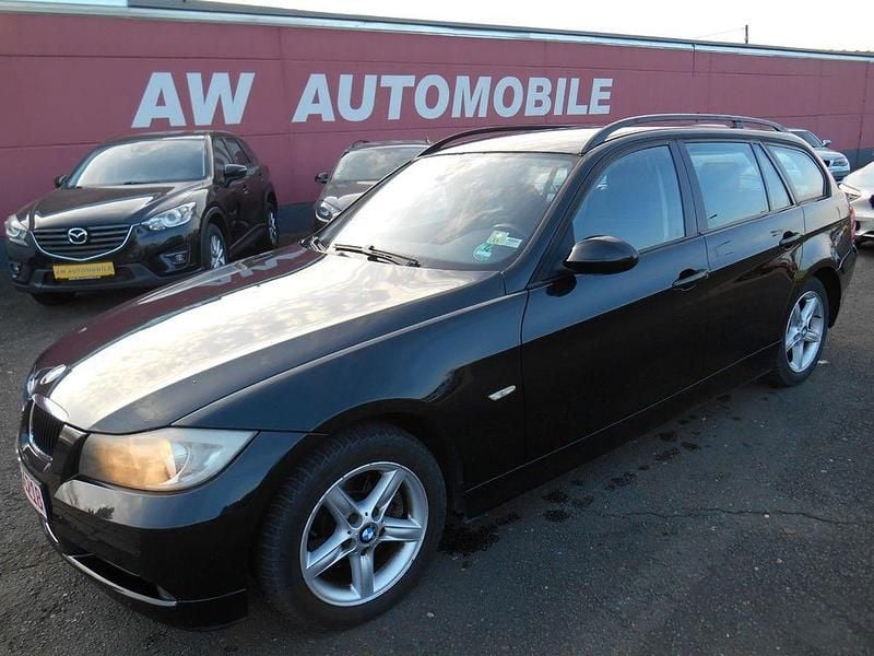 Gebraucht BMW 318 129 PS (94 kW) 2007 Schwarz Kombi