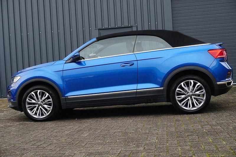 Gebraucht VW T-Roc Cabriolet Style 150 PS (110 kW) 2021 Blau Cabrio