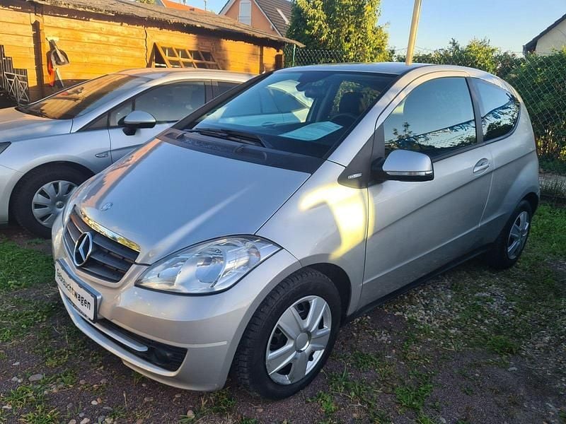 Silber Gebraucht 2009 Mercedes A160 Limousine | 4.950 € (Fairer Preis) - Bild 1/4