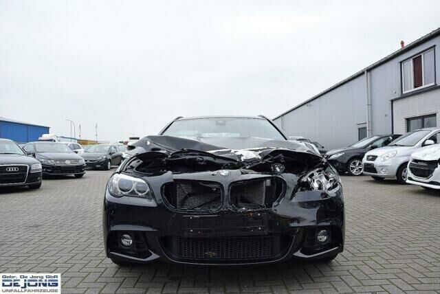 Gebraucht BMW 530 M Sport 258 PS (189 kW) 2013 Schwarz Kombi