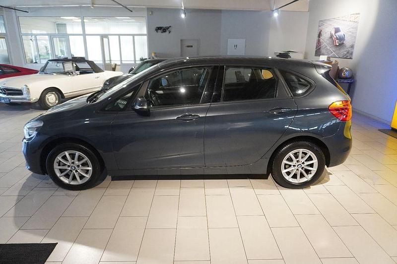 Gebraucht BMW 218 Advantage 136 PS (100 kW) 2018 Grau Van / Kleinbus
