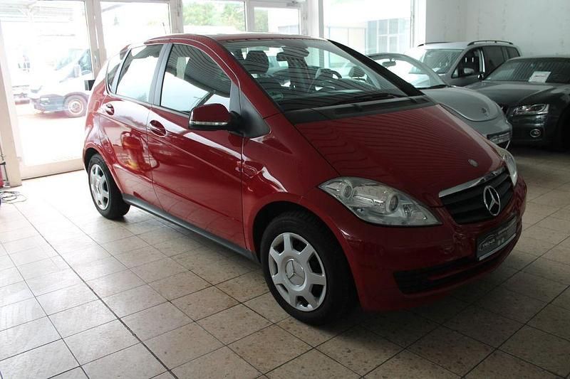 Gebraucht Mercedes A150 95 PS (69 kW) 2008 Rot Limousine