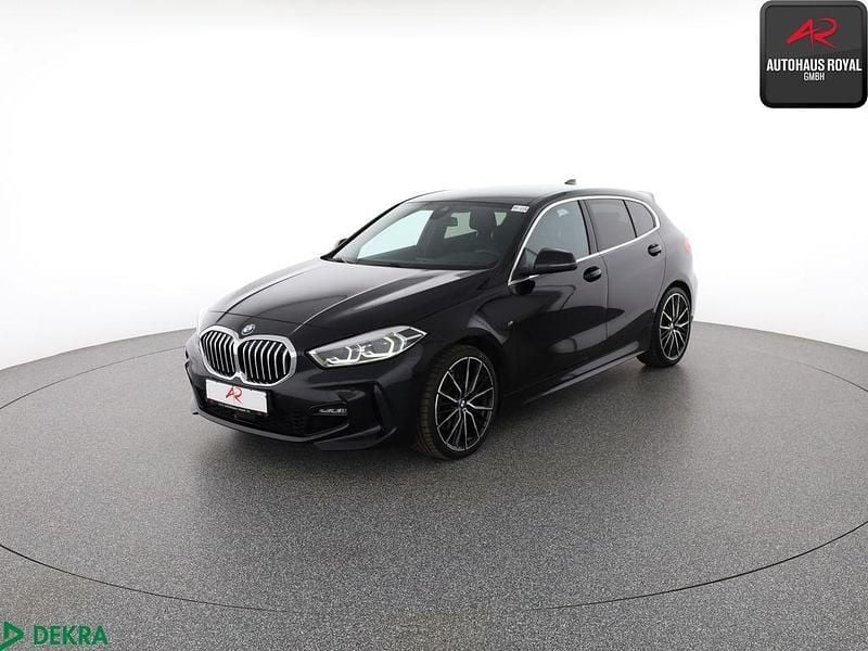 Gebraucht BMW 120 M Sport 190 PS (139 kW) 2022 Saphirschwarz Kleinwagen
