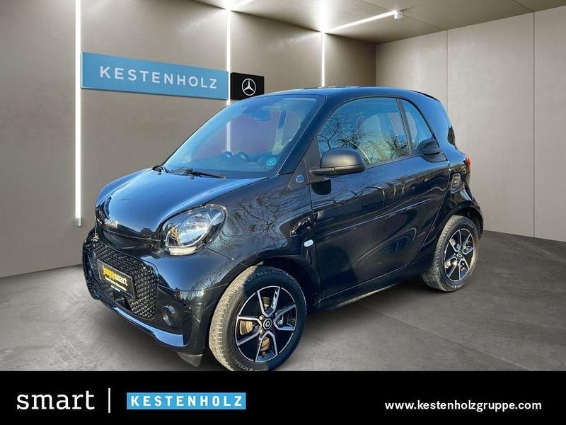 Schwarz Gebraucht 2021 Smart ForTwo Electric Drive Passion Coupé | 10.990 € (Fairer Preis) - Bild 1/4