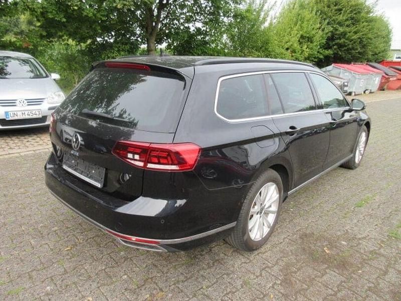 Gebraucht VW Passat GTE 218 PS (160 kW) 2021 Deep black (metallic) Kombi