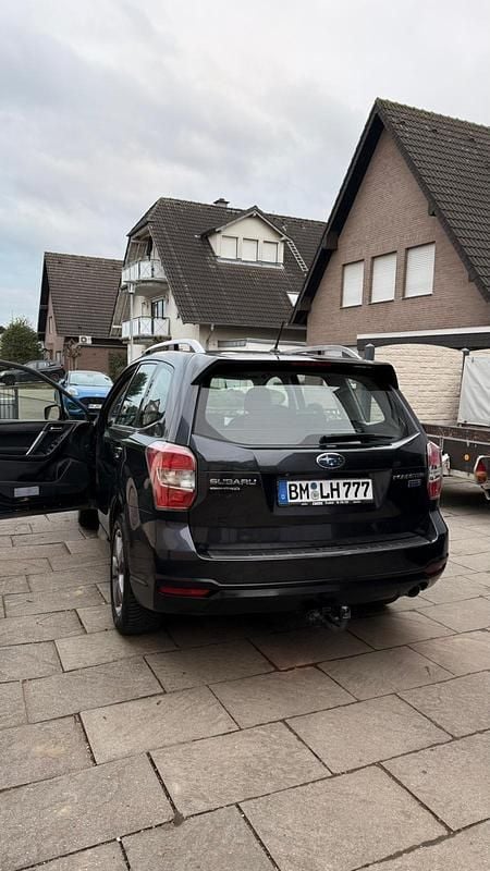 Gebraucht Subaru Forester 147 PS (108 kW) 2013 Grau SUV