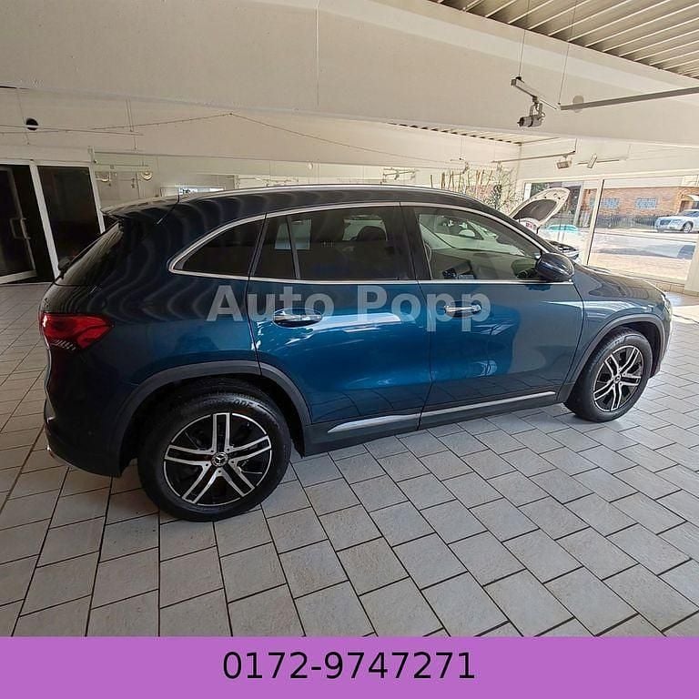 Gebraucht Mercedes GLA200 163 PS (119 kW) 2022 Blau SUV