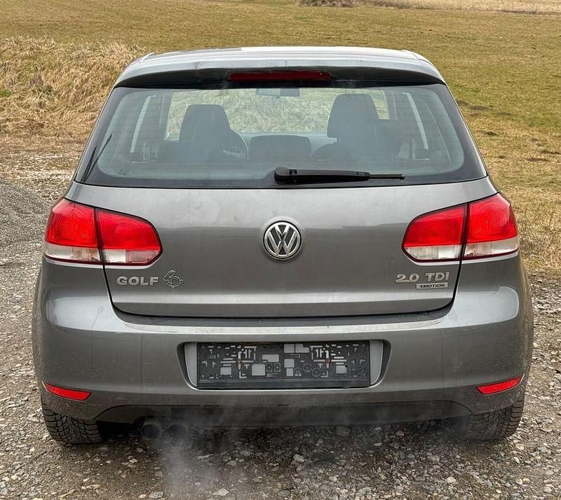 Gebraucht VW Golf VI 140 PS (102 kW) 2010 Grau Kleinwagen