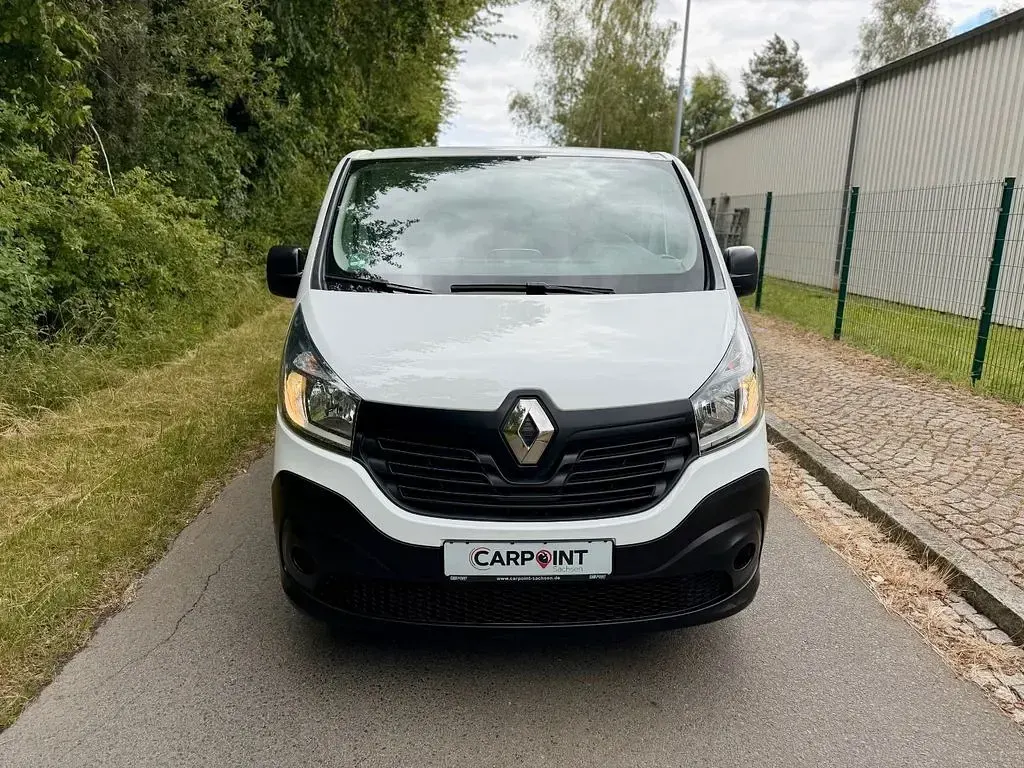 Gebraucht Renault Trafic 120 PS (88 kW) 2019 Weiß Van / Kleinbus